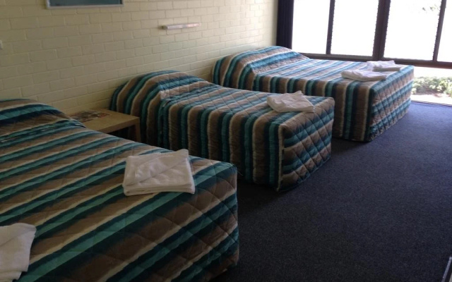 丛林流浪汽车旅馆(Waltzing Matilda Motel)
