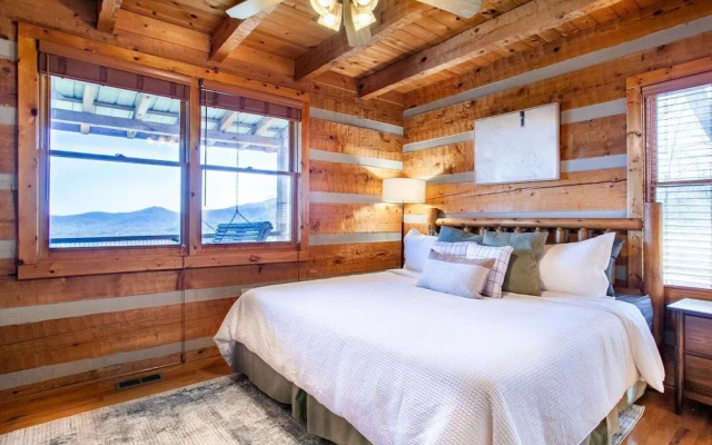 Big Bear Lodge in Sevierville