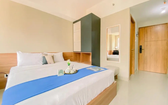 Cozy Living Studio at LRT City Jatibening Apartment