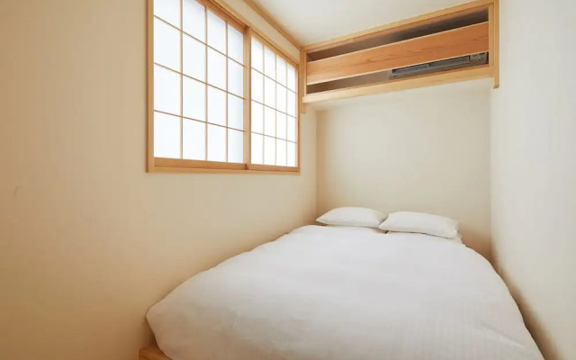 HANARE KYOTO Hachijoguchi