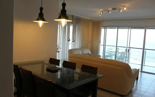 Puerto Ventura C 206