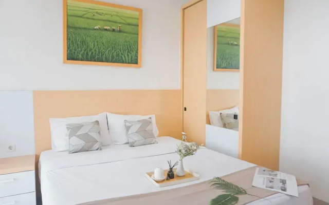 Cozy Look Studio Apartment At Lrt City Bekasi