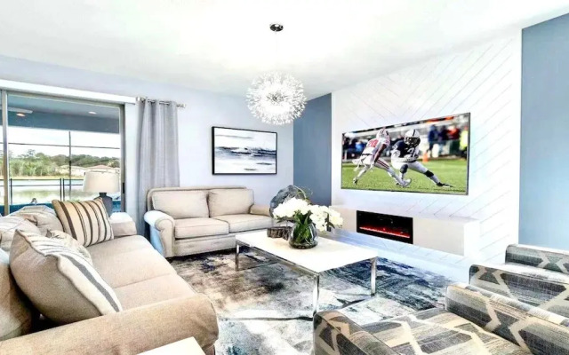 Family-friendly Oasis With Game Room & Pool