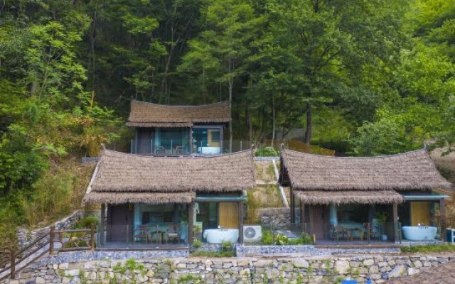 Chengpanshi Shanshe Dabashan Senyang VILLA Panoramic Holiday Homestay