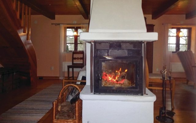 Awesome Home in Lövestad With 2 Bedrooms and Wifi
