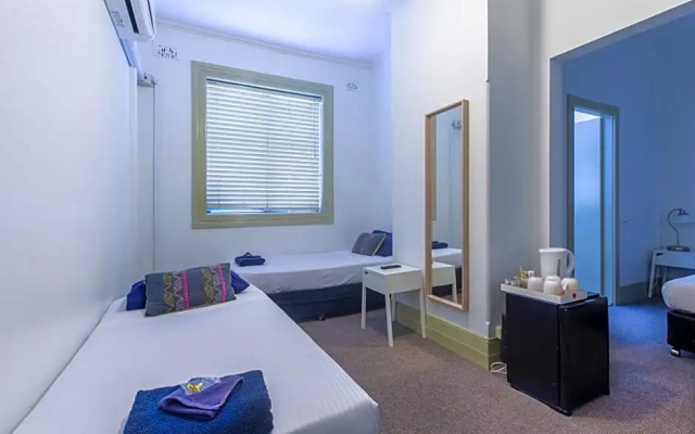 The Cooks Hill Hotel