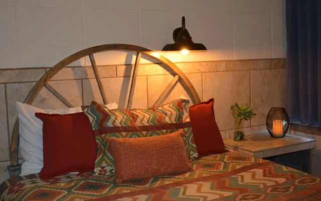 Lariat Motel