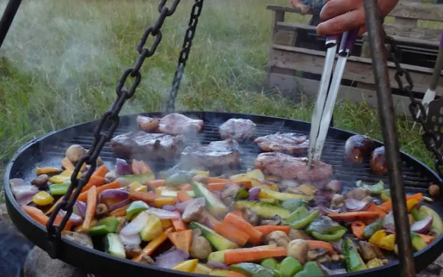 Hippie Hippie Shake Bell Tent - Hang Out Zone