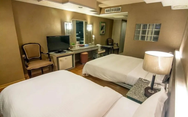 Katherine Plaza Hotel