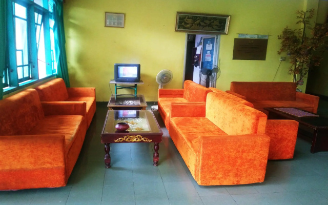OYO 1389 Hotel Carissima