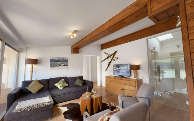 Hilltop apartment in Piesendorf with balcony
