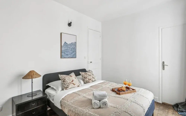 Bright 1BR Steps from Canal Saint-Martin