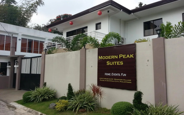 Modern Peak Suites and Private Resort