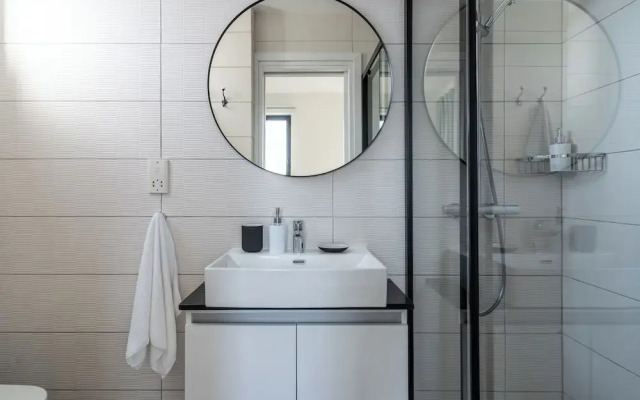 Thálassa 2-BR Apt. & Balcony in Larnaca