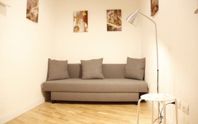 Art Apartment S.M.N.