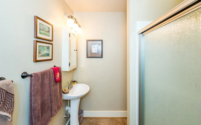 205 Kerlee Heights Home