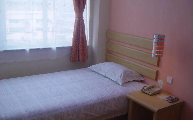 Hanting Hotel (Jinan Quancheng Plaza Chaoshan Stre