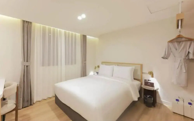 H-Avenue Hotel Haeundae