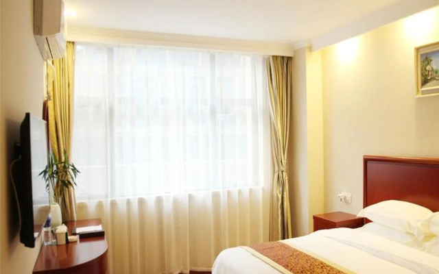 GreenTree Alliance Hefei Yaohai District Xinya Bus Station Hotel