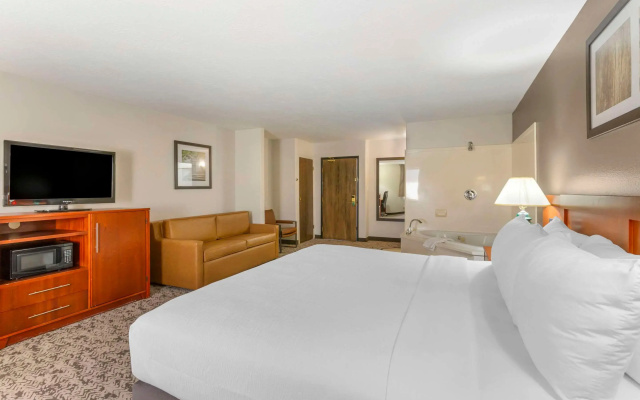 Quality Inn & Suites Fillmore I-15