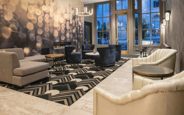 Harlow Hotel