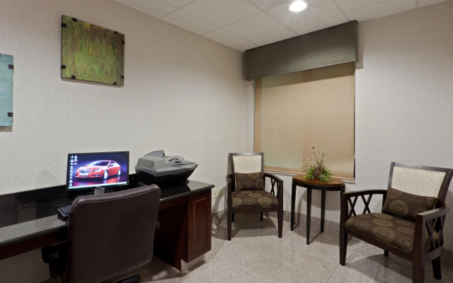 Holiday Inn Express Newton Falls by IHG