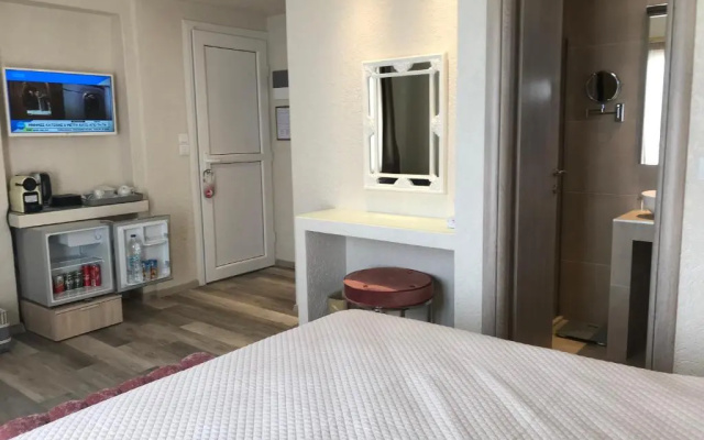 Yachting Club Inn