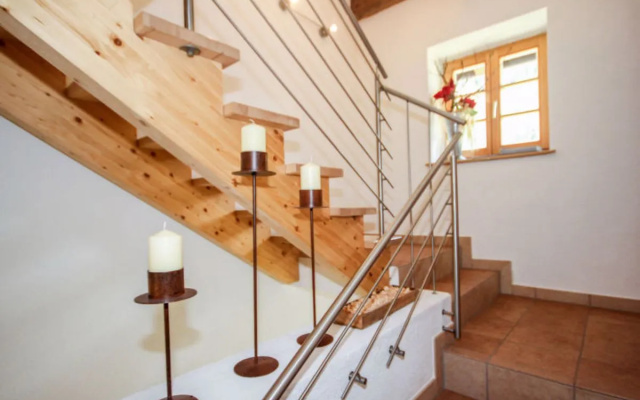 Beim Holzschnitzer 33958