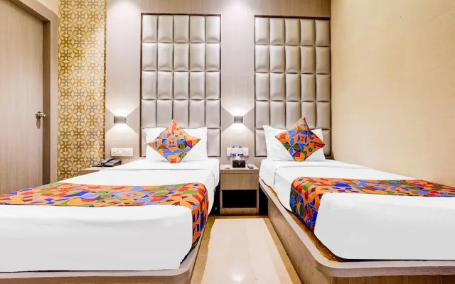 Fabhotel Abrol Suites