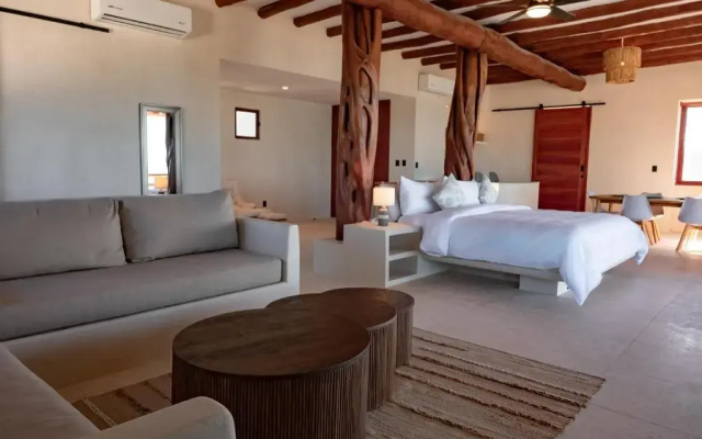 Beachfront Hotel Boutique DK
