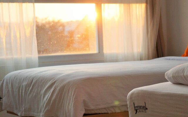 immanuel surf hostel
