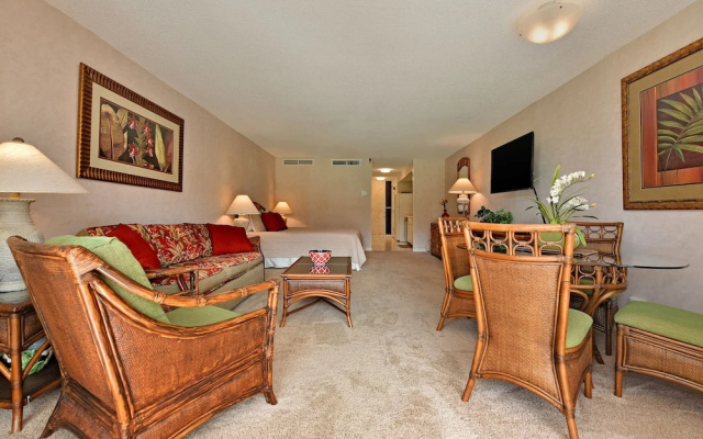 Eldorado J111 Studio Bedroom Condo
