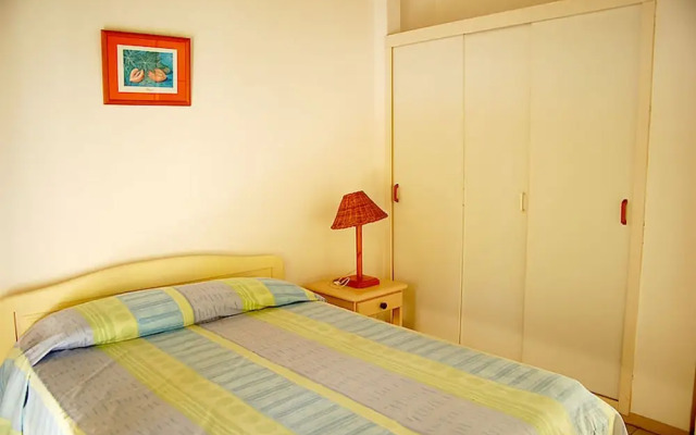 Bungalow for 6 People by the sea With Swimming Pool - by Feelluxuryholidays