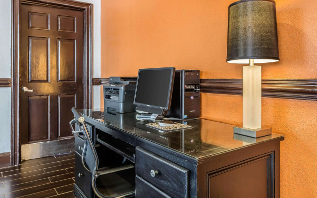 Quality Inn Forsyth near GA Public Safety Training Center