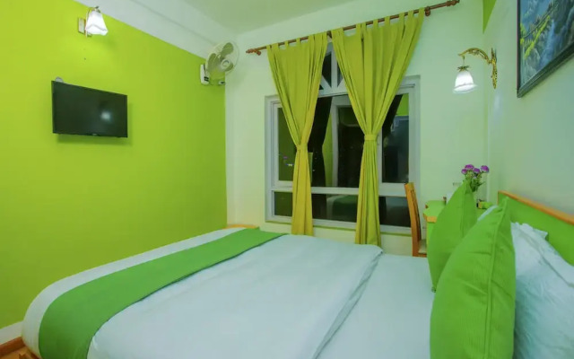 OYO 307 Hari's Home