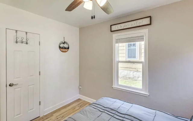 Half-mi to Dtwn Yankton & River: Charming Home!