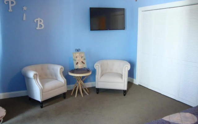 Put-in-Bay Waterfront Condo #209