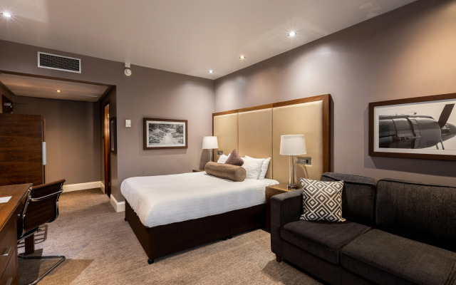 Sandman Signature London Gatwick Hotel