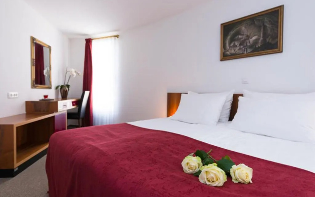 Postojna Cave Rooms & Apartments Proteus