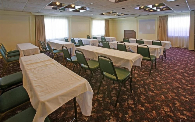 America''S Best Value Inn & Suites