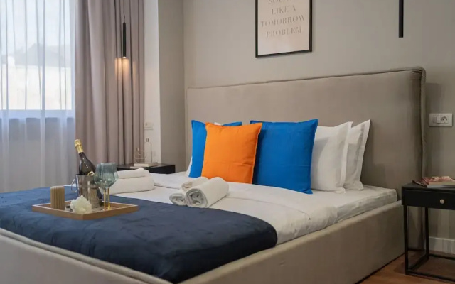 Modern Spacious 2BR Steps to Cismigiu Gardens