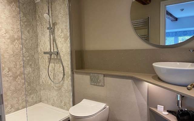 Coffee & Stays at Cartmel Square