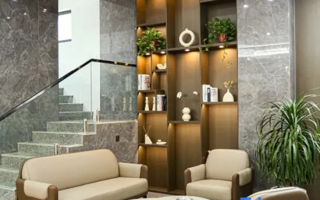 Mengzhou Four Seasons Hotel (Sangpo Branch)