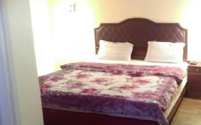 Hotel Kanak Palace