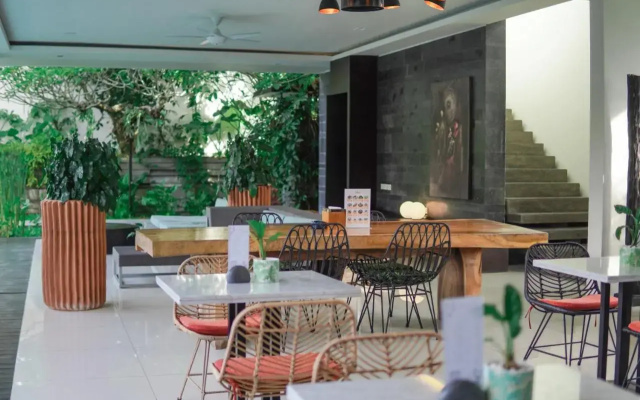 Курортный отель Monolocale Resort & Spa Seminyak by Ini Vie Hospitality