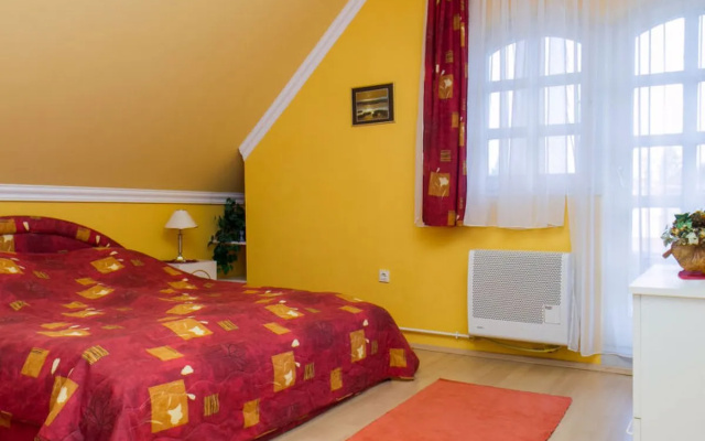 House Thuja Balatonmariafurdo