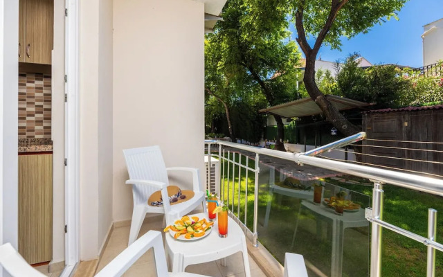 Safak Oasis Hotel