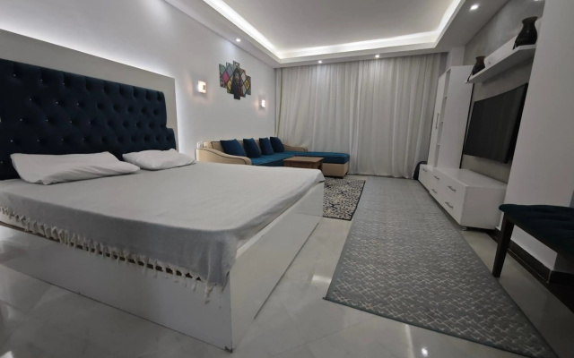 Cecelia Resort, Sea View Apartment
