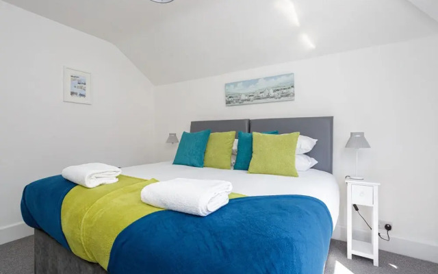 Lowcay Apartment C