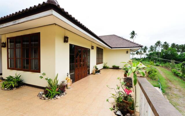 Отель Sananwan Beach B&B вид на фасад
